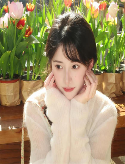 《网袜黑丝情趣装热舞》追剧必备指南：如何把握节奏的起伏变化 提升观影体验